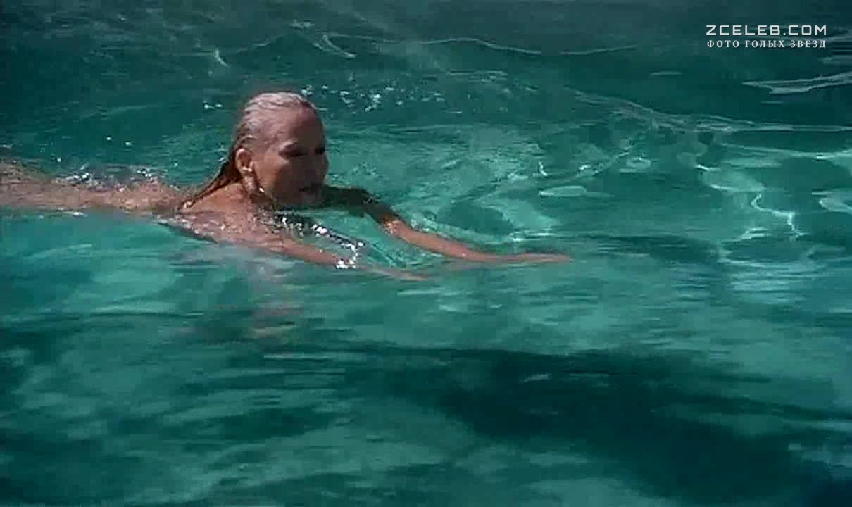 ursula andress голая